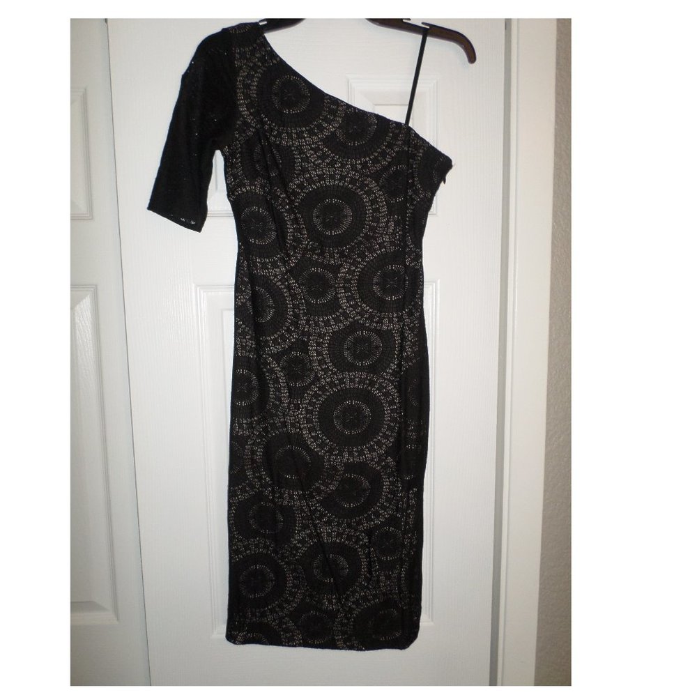 Midi Lace one Shoulder